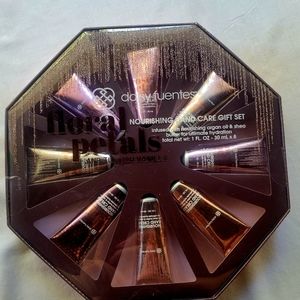 Daisy Fuentes Nourishing Cream Collection Set